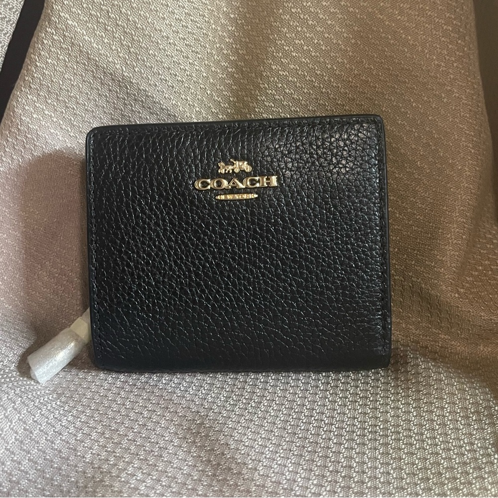 Coach Snap Wallet black with gold hardware